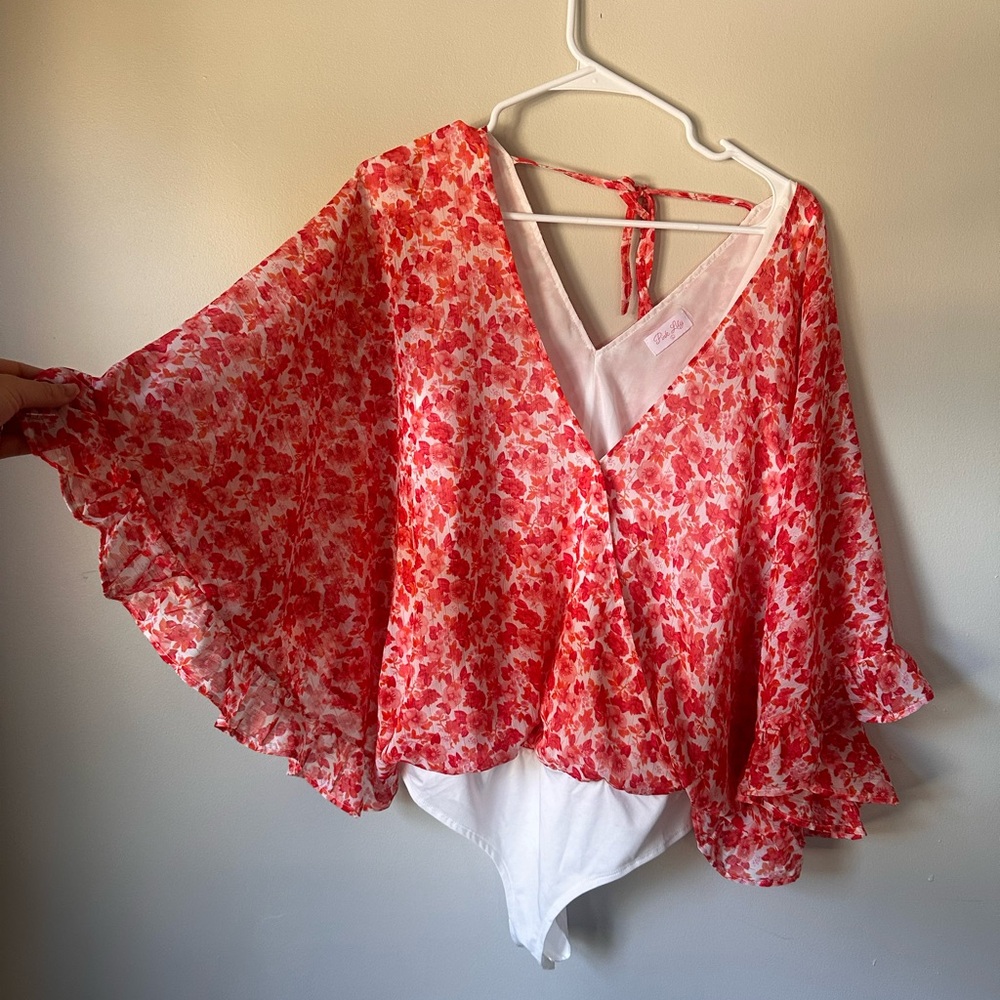 3/$30 ✨ Pink Lily NWOT Floral Blouse Bodysuit - Picture 2 of 4